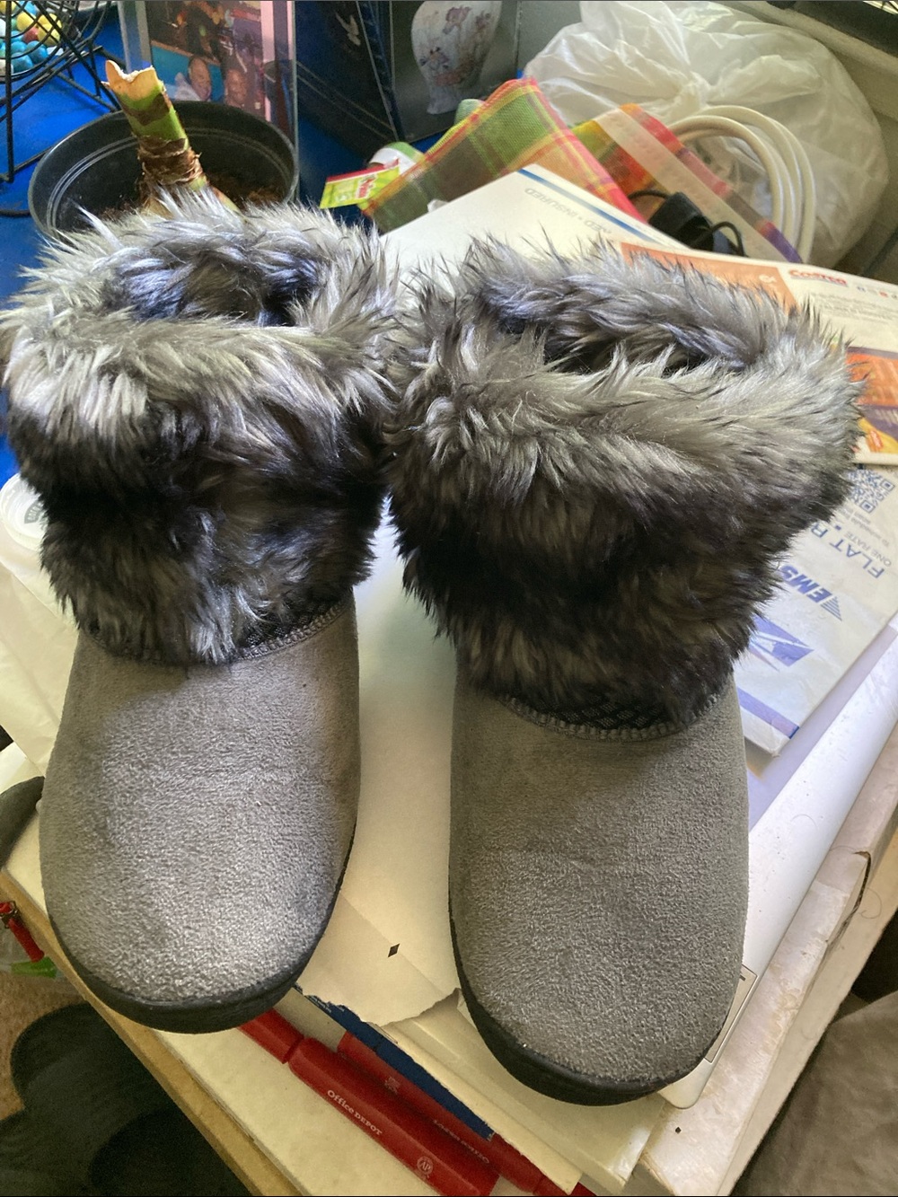 isotoner Women's Grey Faux-Fur Cuff Slip-On Slippers
